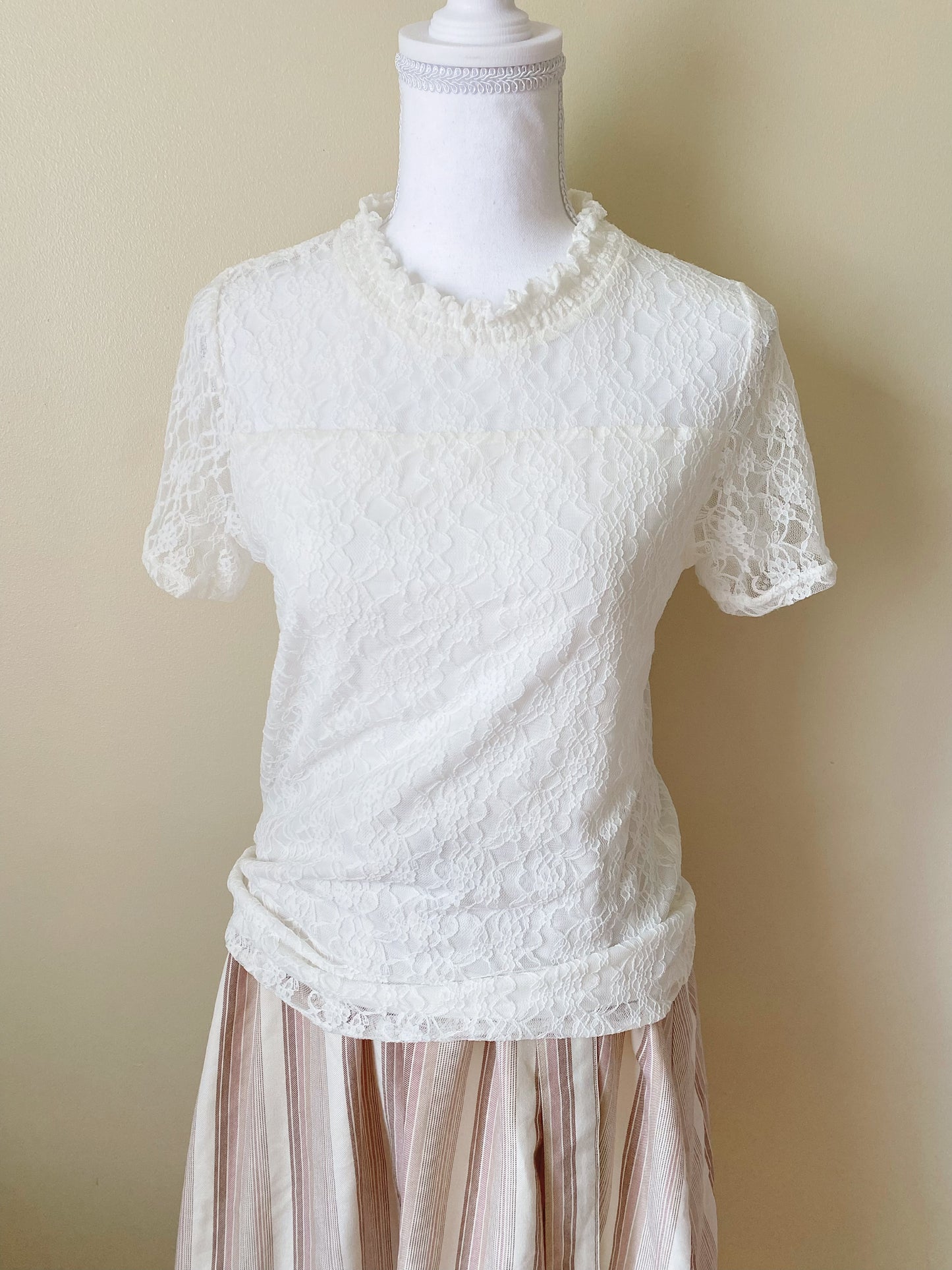 OFALO Japan Top – Girly lace minimalist style