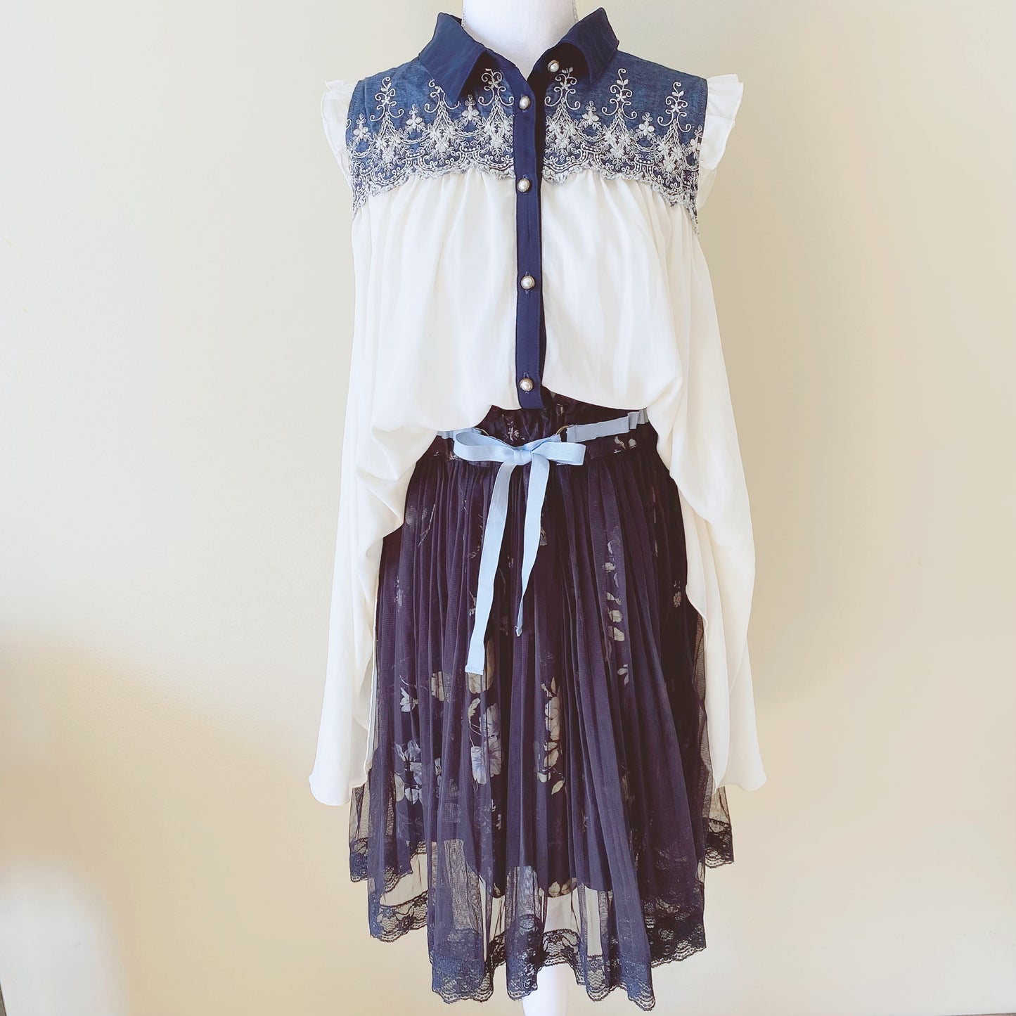 Axes femme fairy -tummansininen pusero