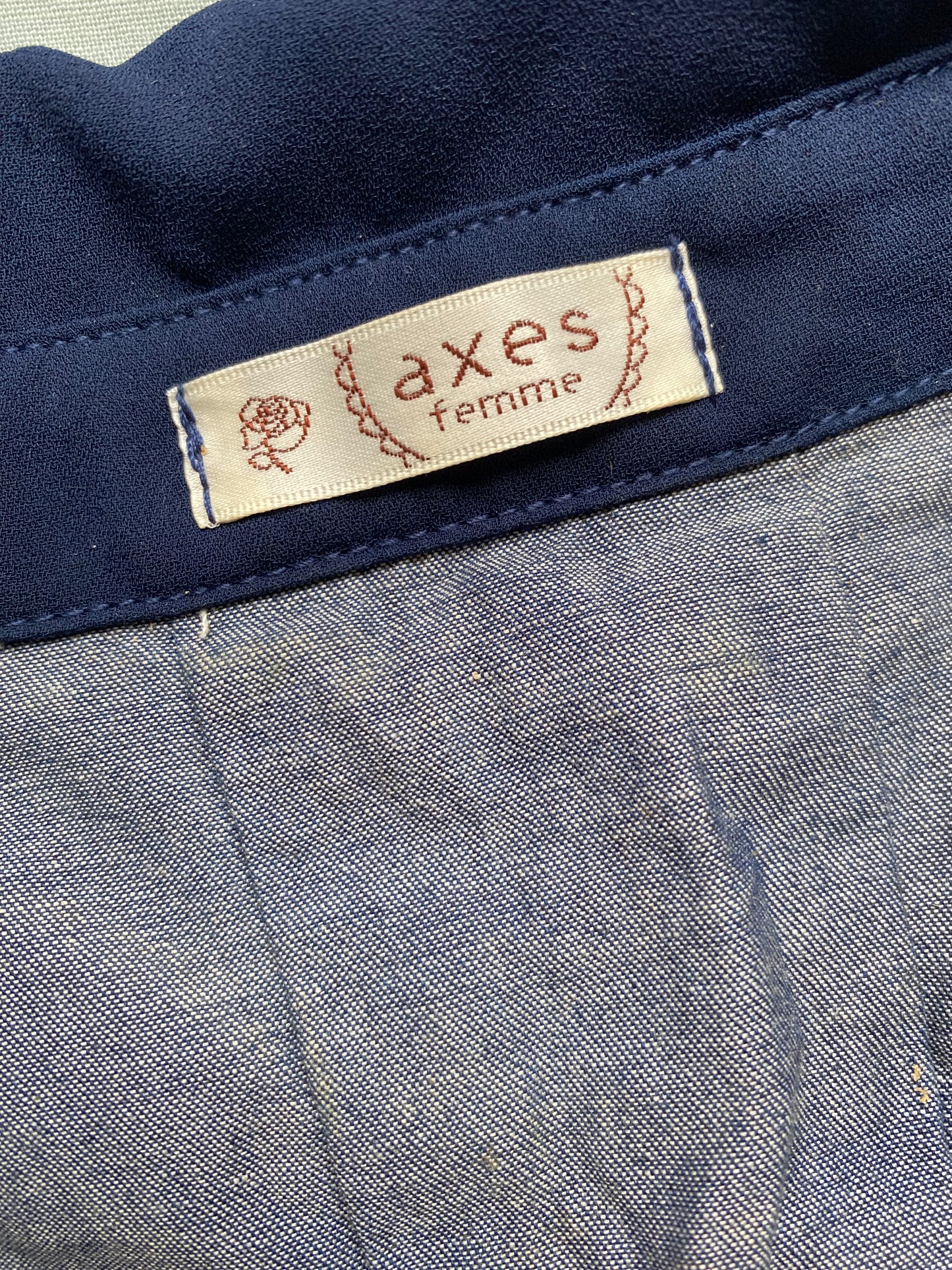 Axes femme fairy -tummansininen pusero