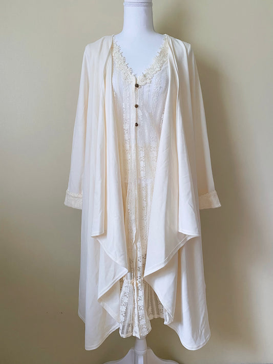 Elegant Axes Femme Dress with Sheer Lace Hem – Romantic, Flowing